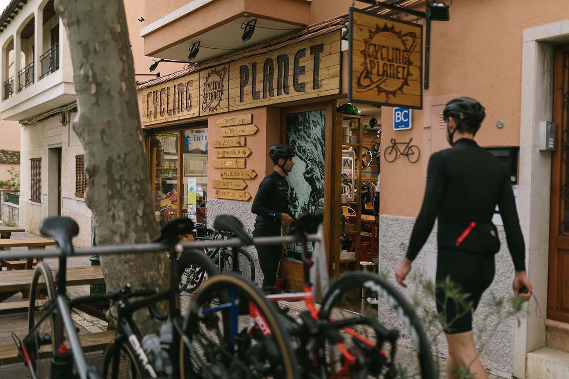 mallorca cafe cycling planet