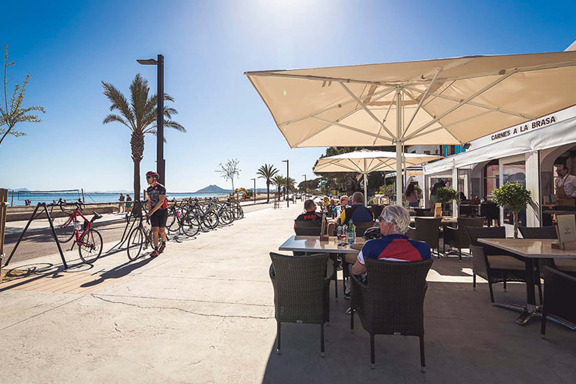 mallorca cycling cafe puerto pollensa